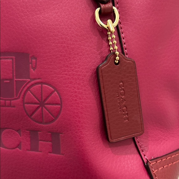 Coach (NWT) Tote 27 in Colorblock With Horse And Carriage - Picture 5 of 17